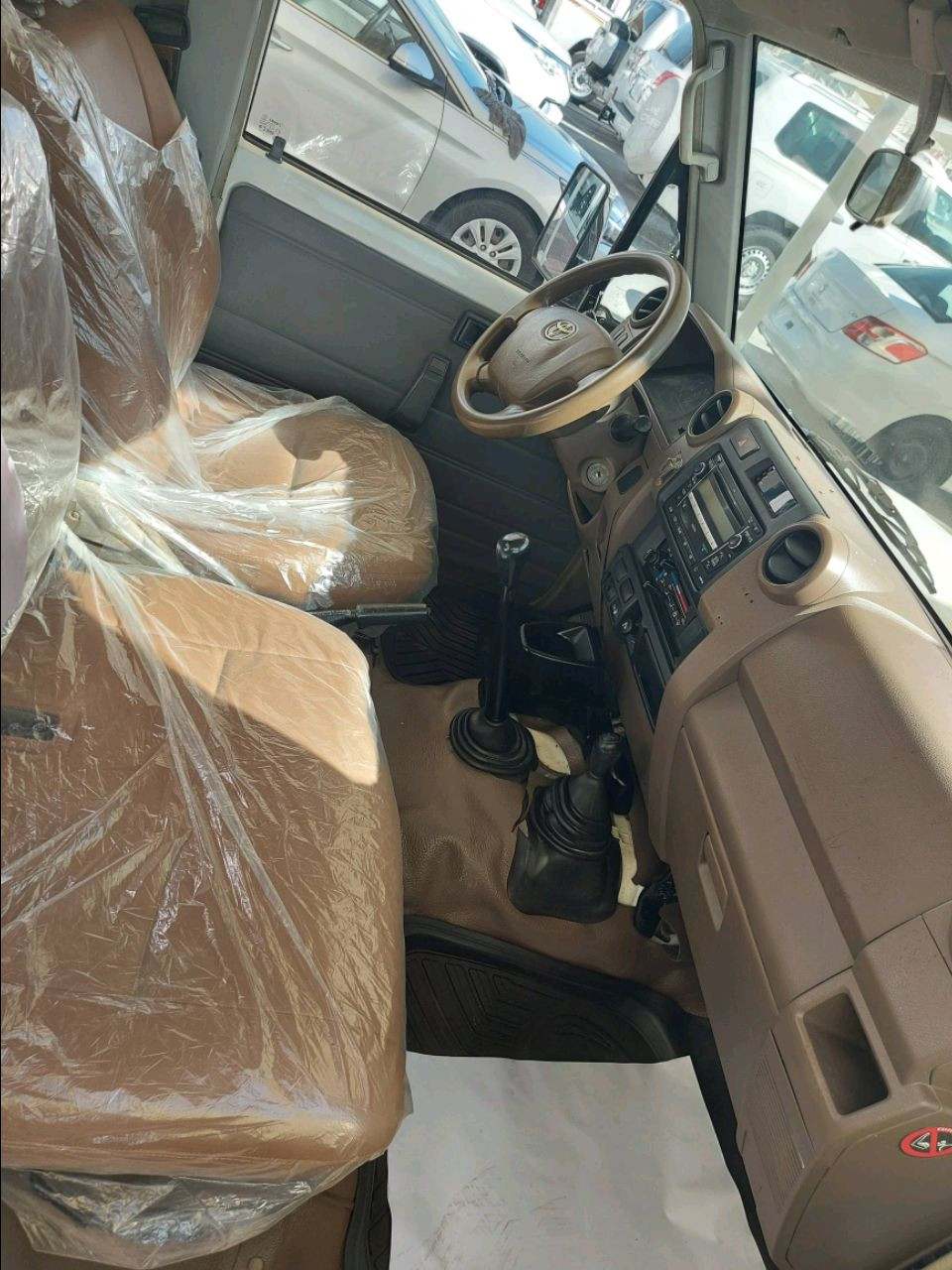 Toyota Land Cruiser - Image 6