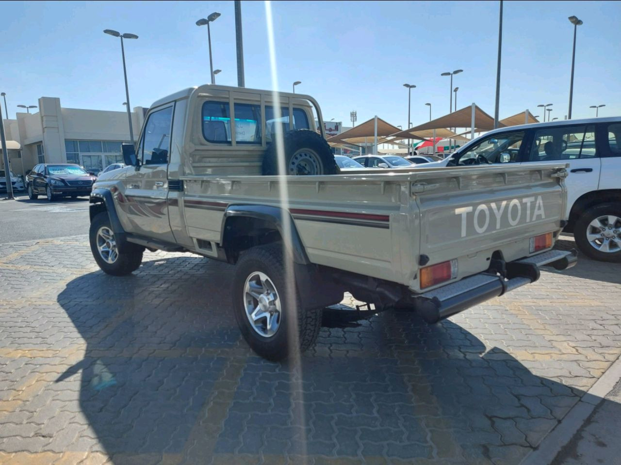 Toyota Land Cruiser - Image 3