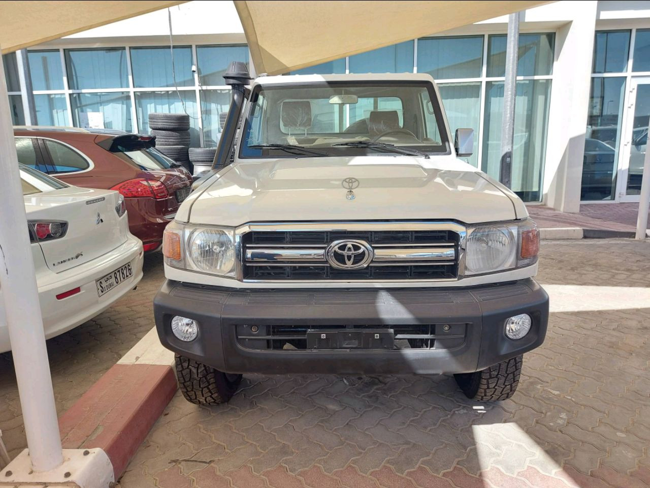 Toyota Land Cruiser - Image 5