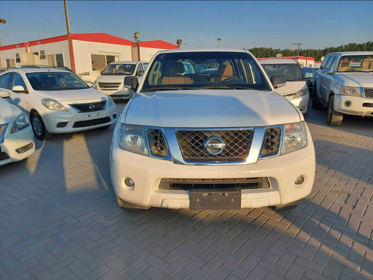 Nissan Pathfinder - Image 6