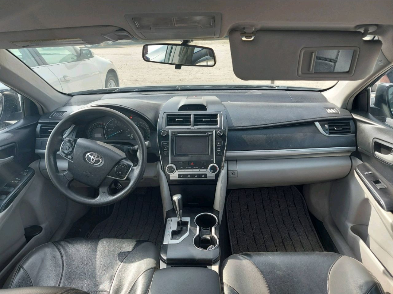 Toyota Camry - Image 5