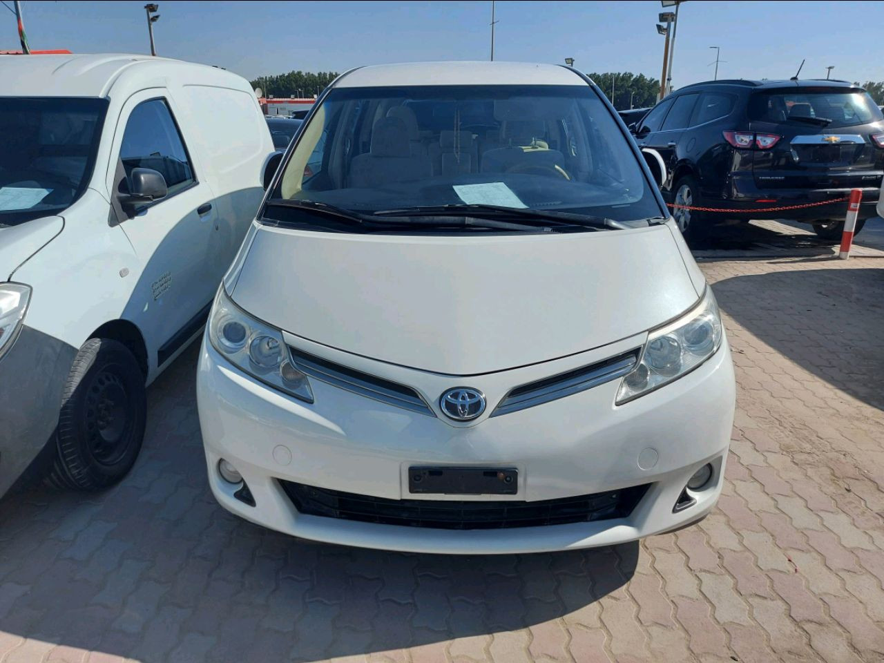 Toyota Previa - Image 4