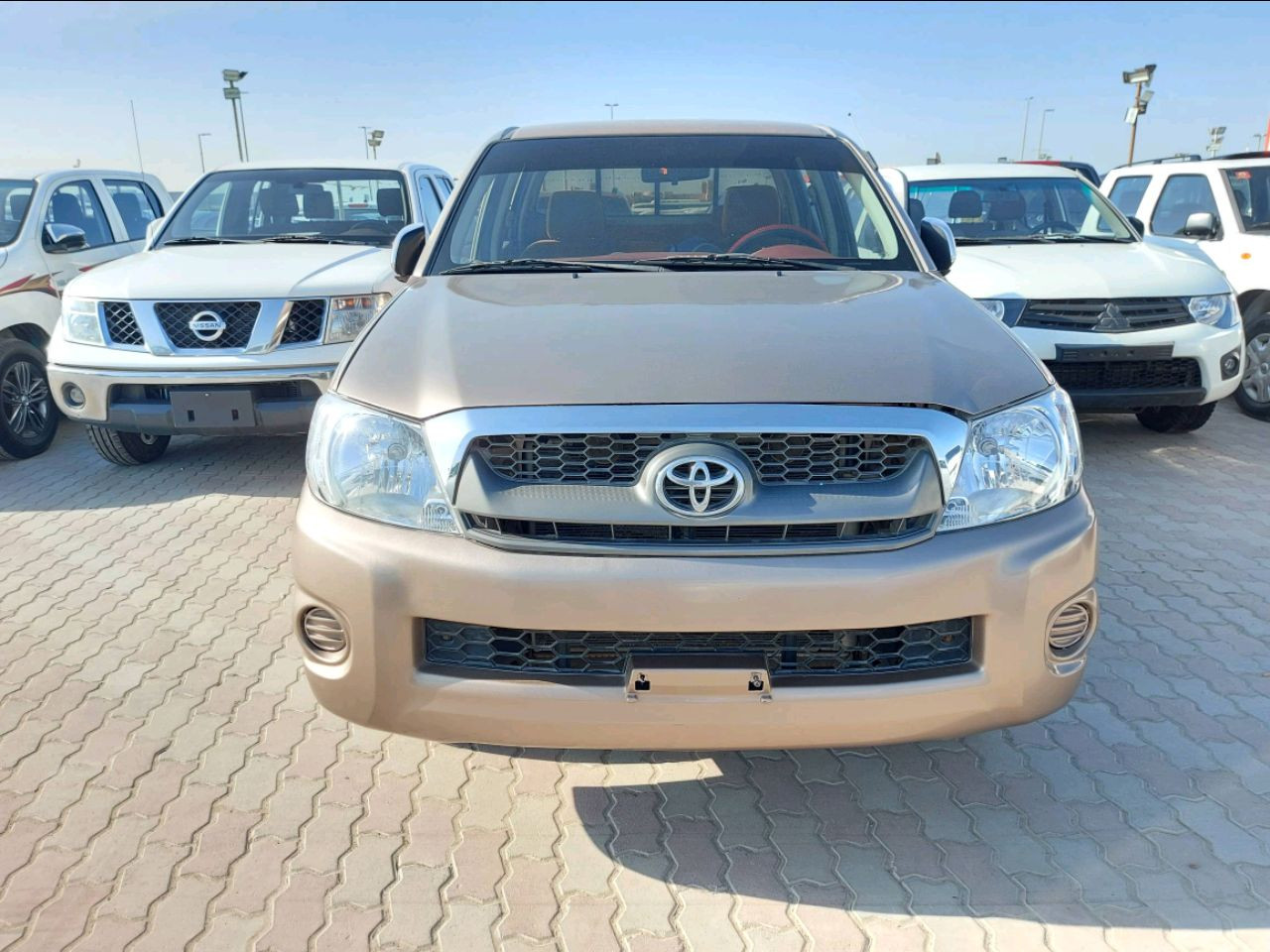 Toyota Hilux - Image 3