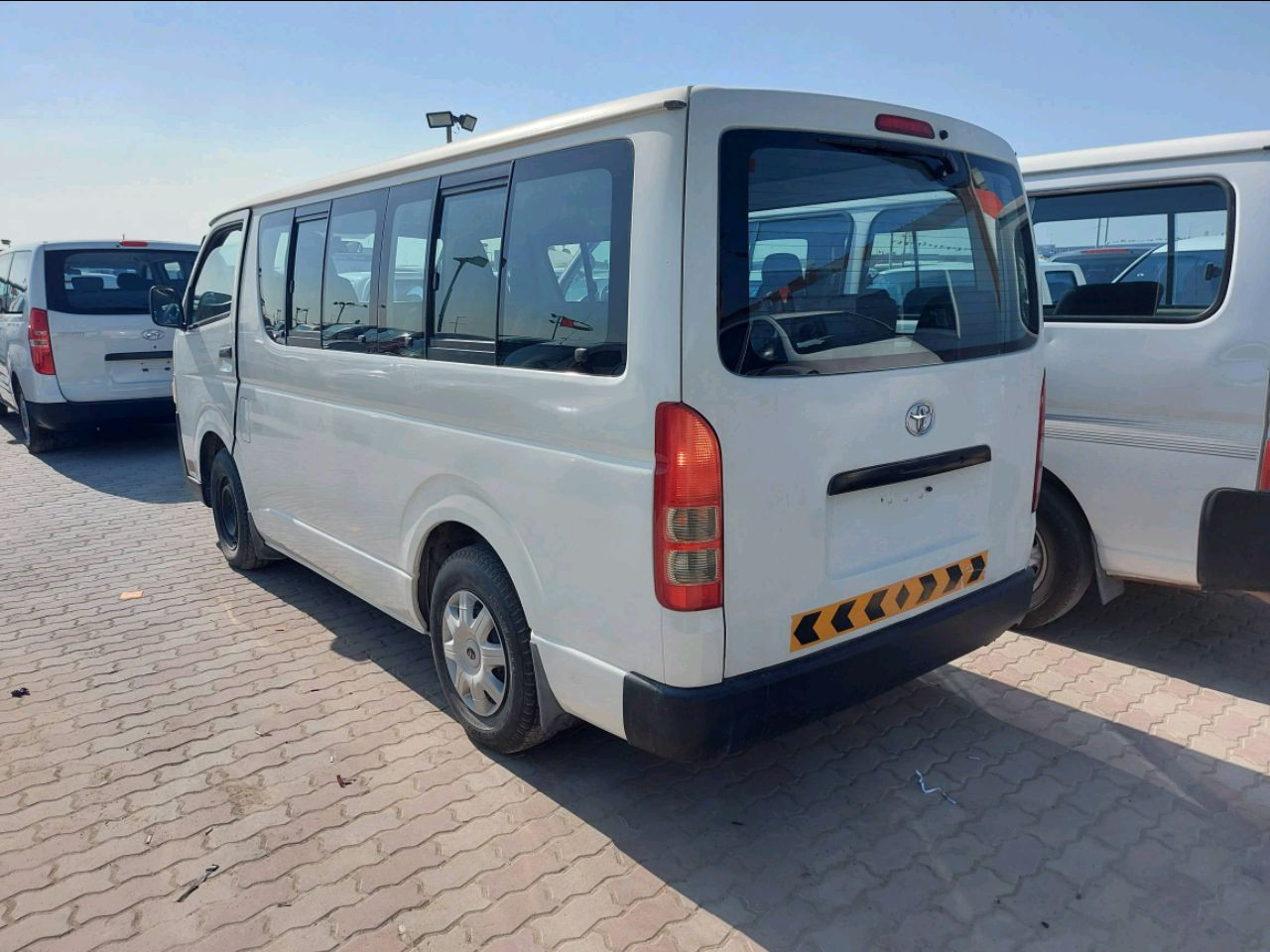 Toyota Hiace - Image 4