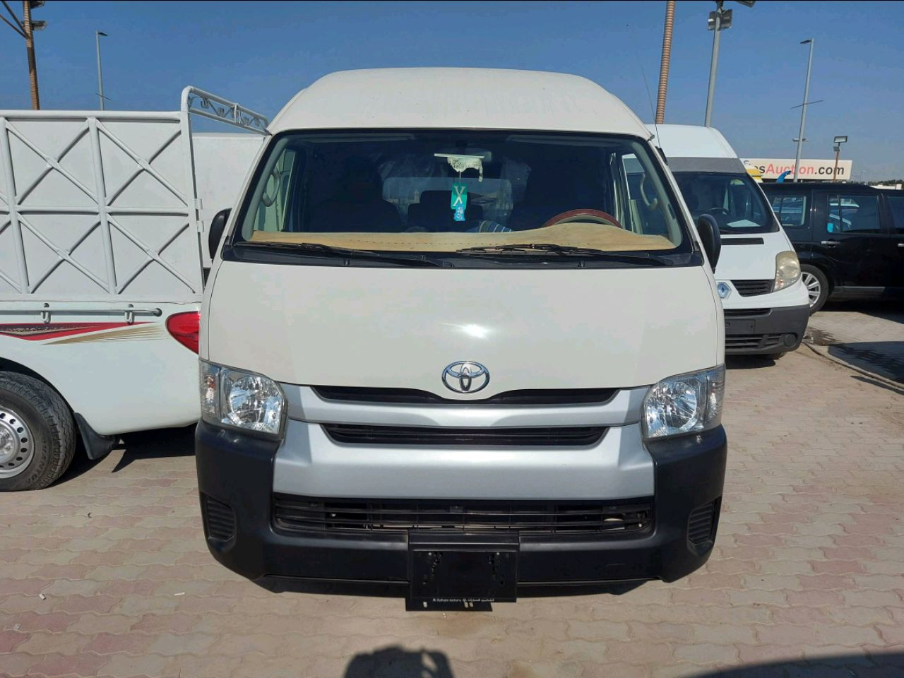 Toyota Hiace - Image 4