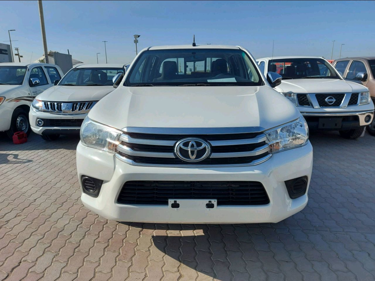 Toyota Hilux - Image 5