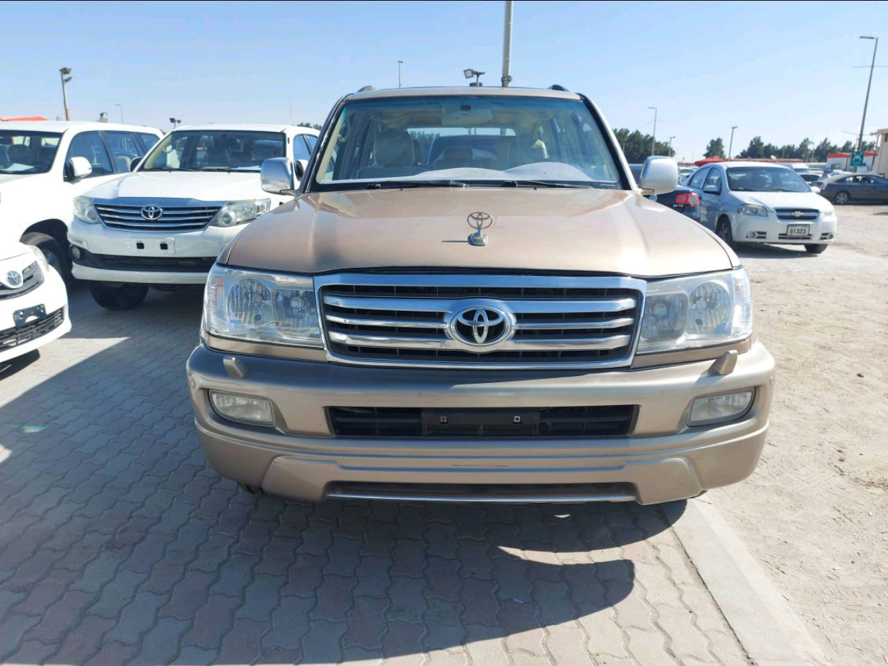 Toyota Land Cruiser - Image 2