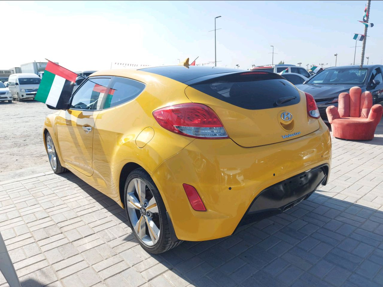 Hyundai Veloster - Image 2