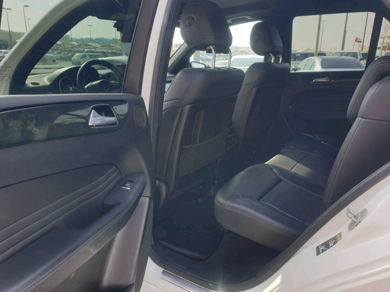 Mercedes Benz GLE SUV - Image 6
