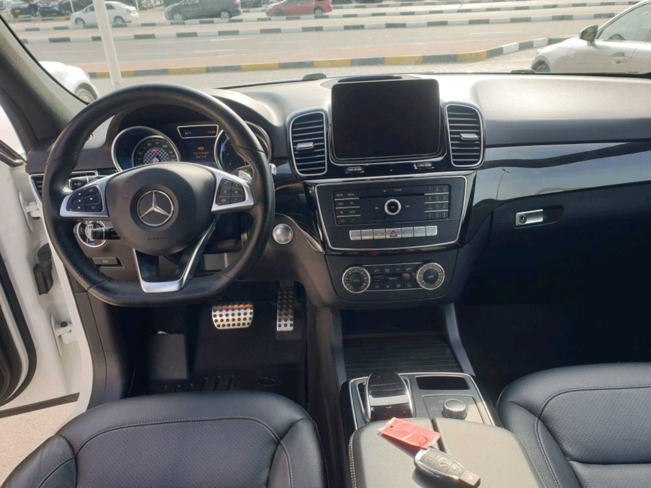 Mercedes Benz GLE SUV - Image 5