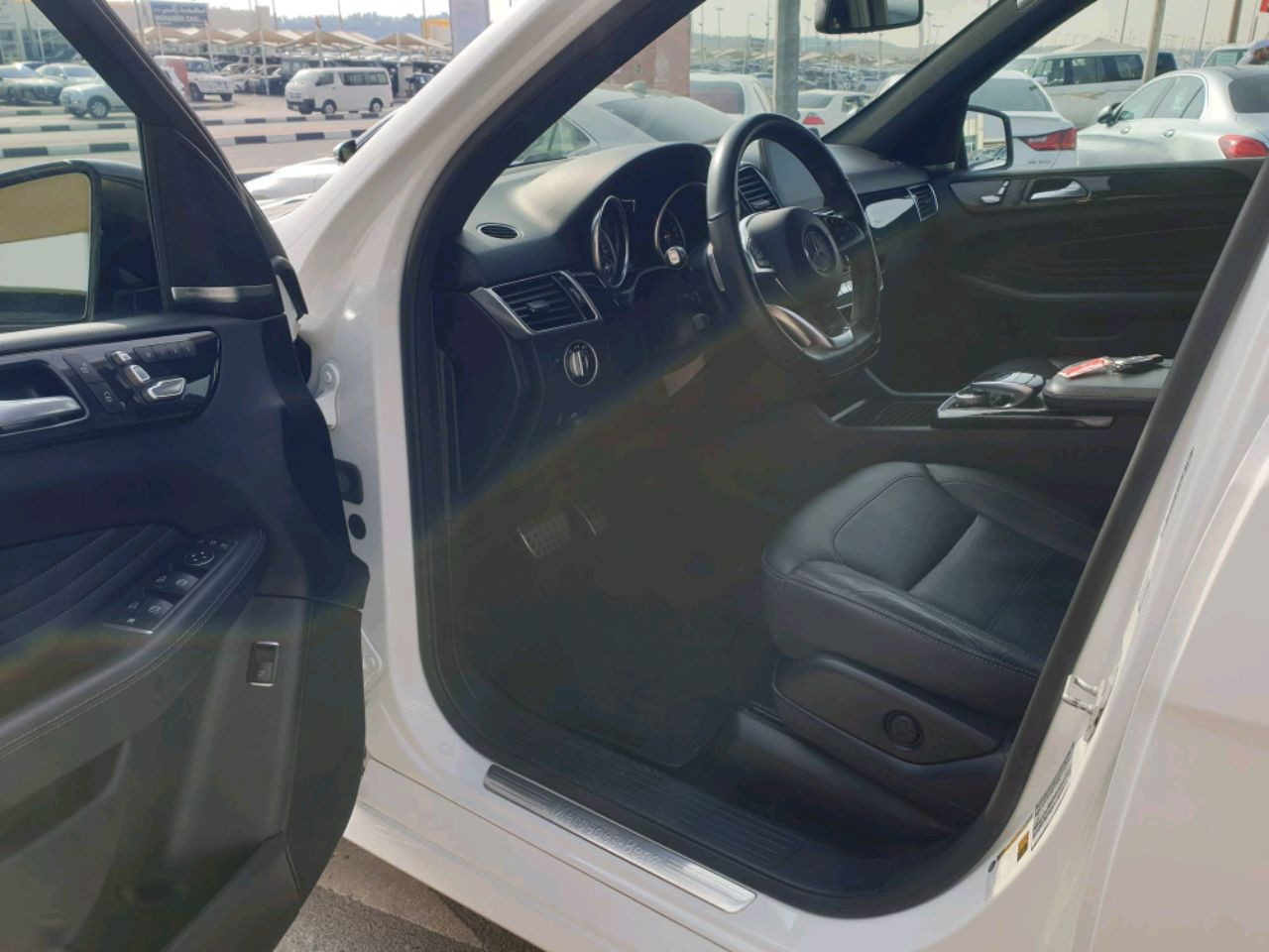 Mercedes Benz GLE SUV - Image 3