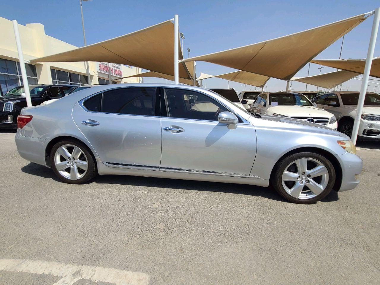 Lexus LS-Series - Image 5