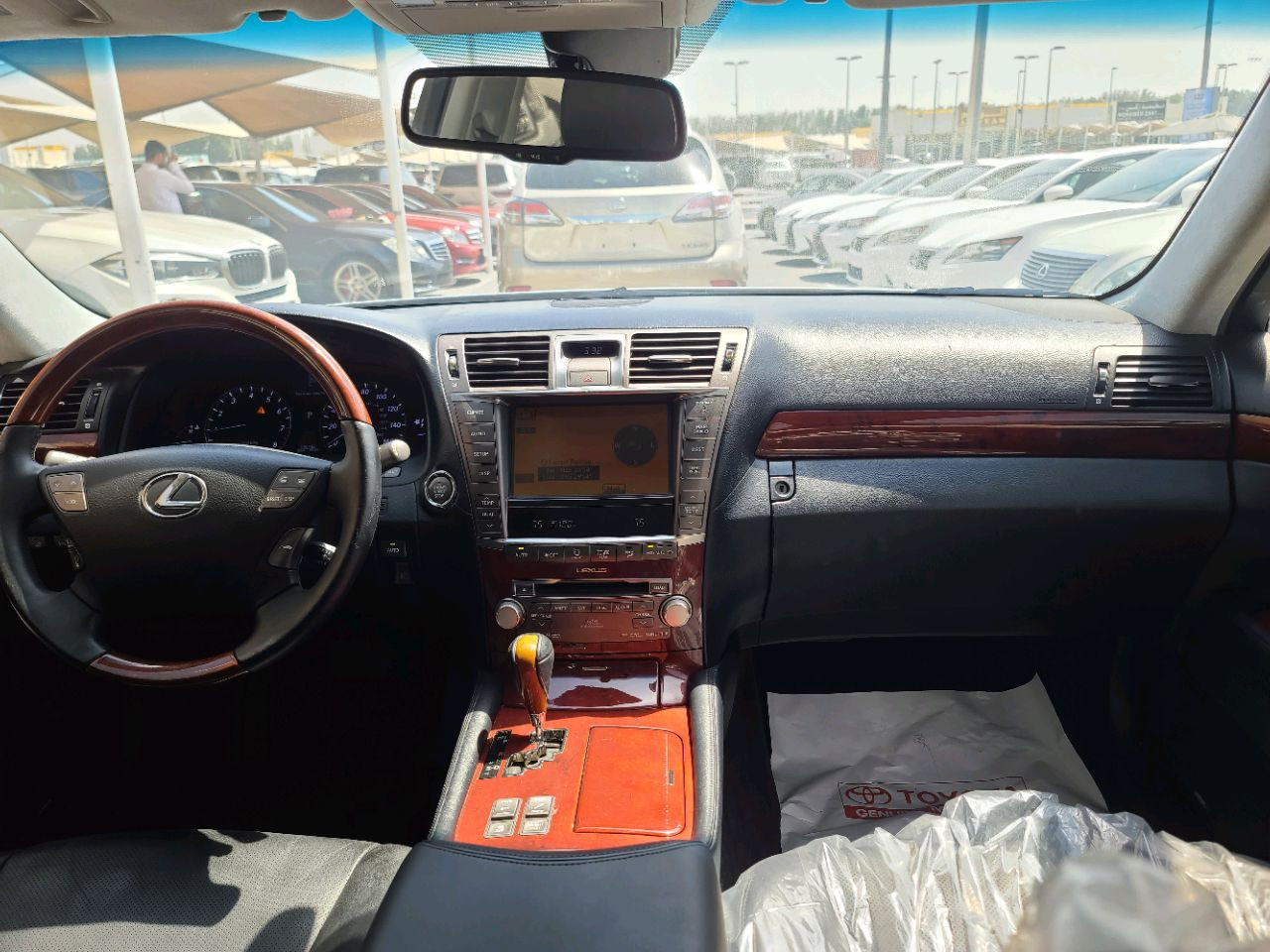 Lexus LS-Series - Image 3