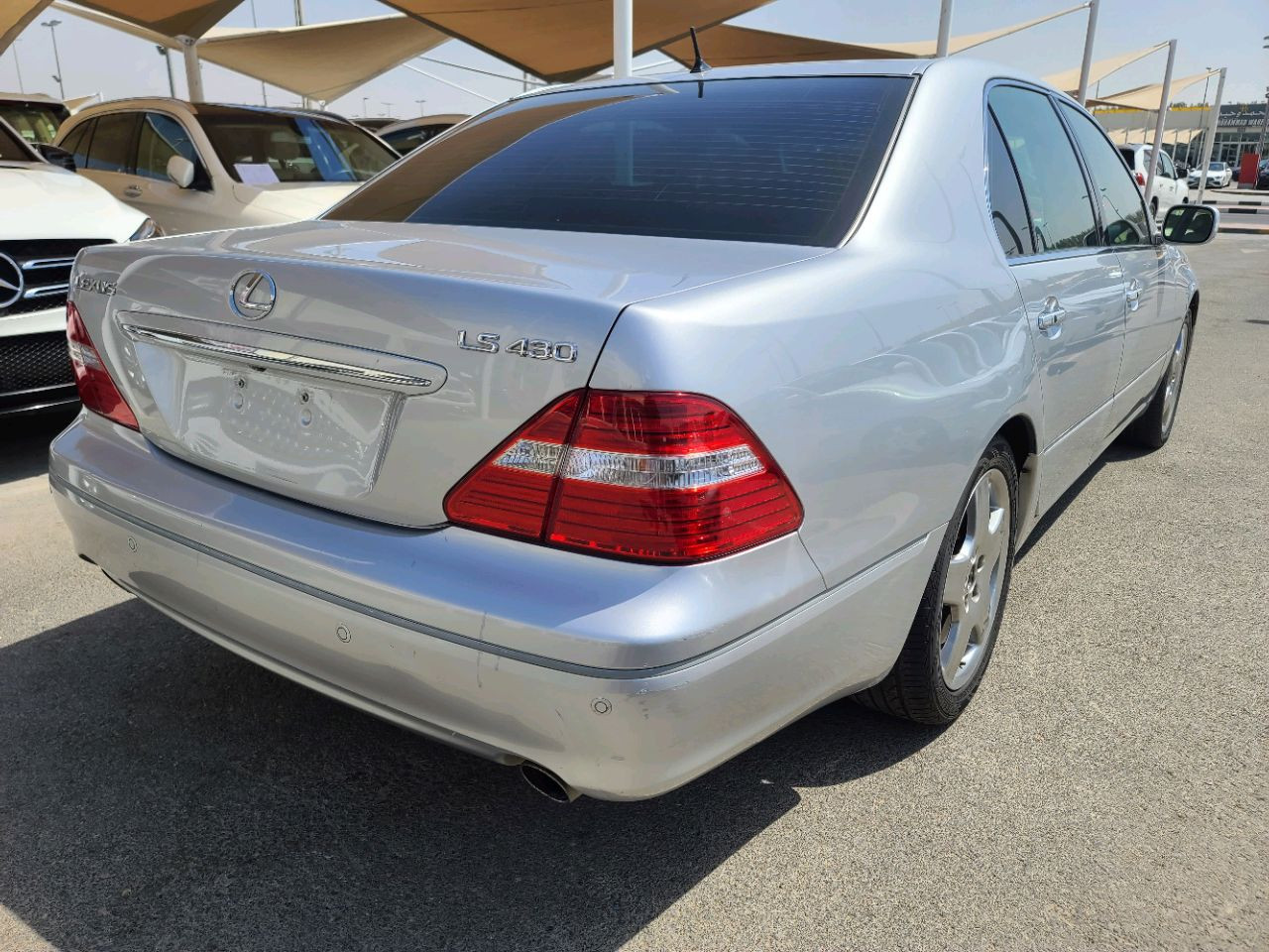 Lexus LS-Series - Image 7