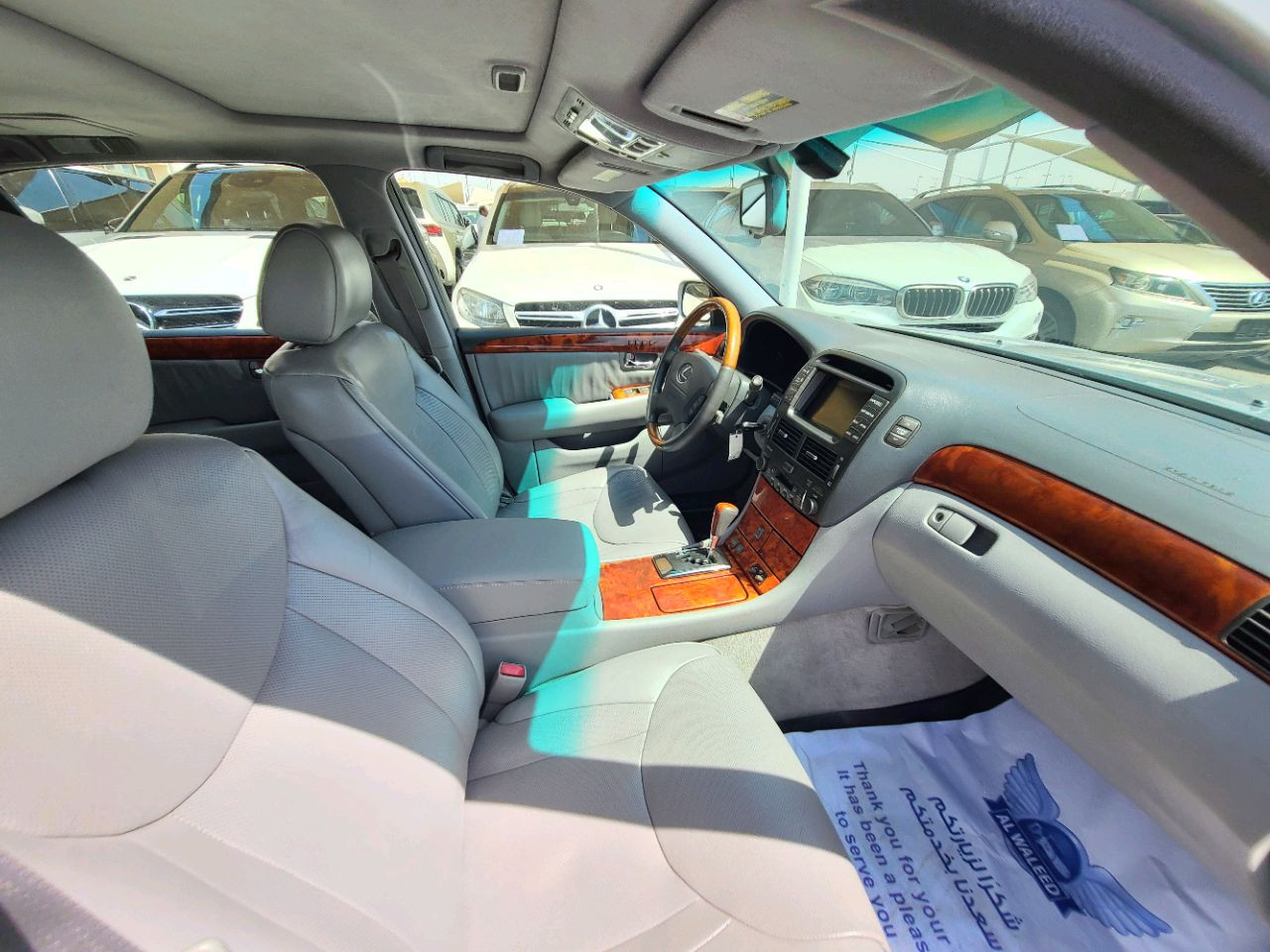 Lexus LS-Series - Image 10