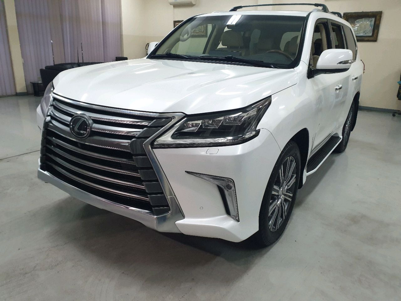 Lexus LX-Series - Image 5