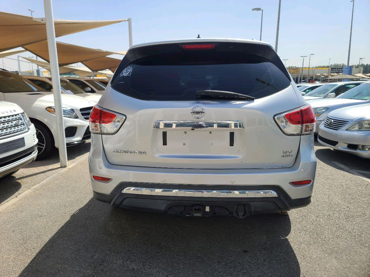 Nissan Pathfinder - Image 9