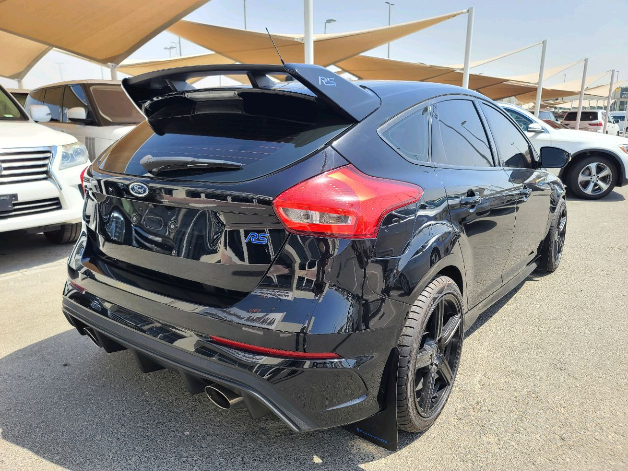 Ford Focus - Image 8