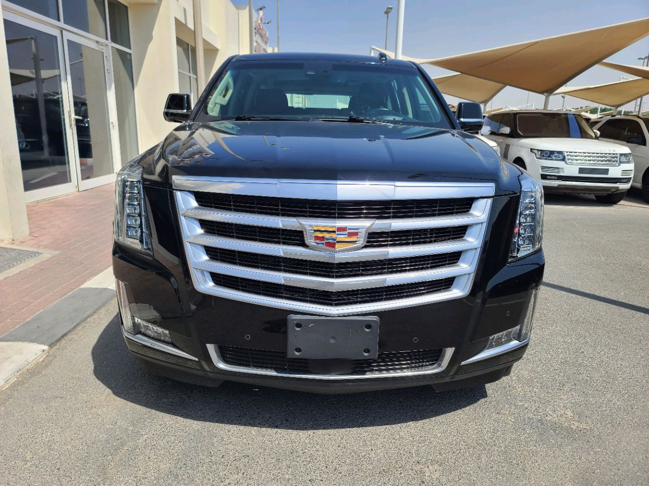 Cadillac Escalade - Image 3