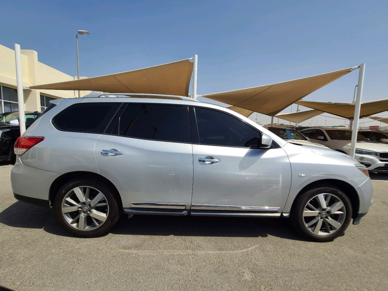 Nissan Pathfinder - Image 3