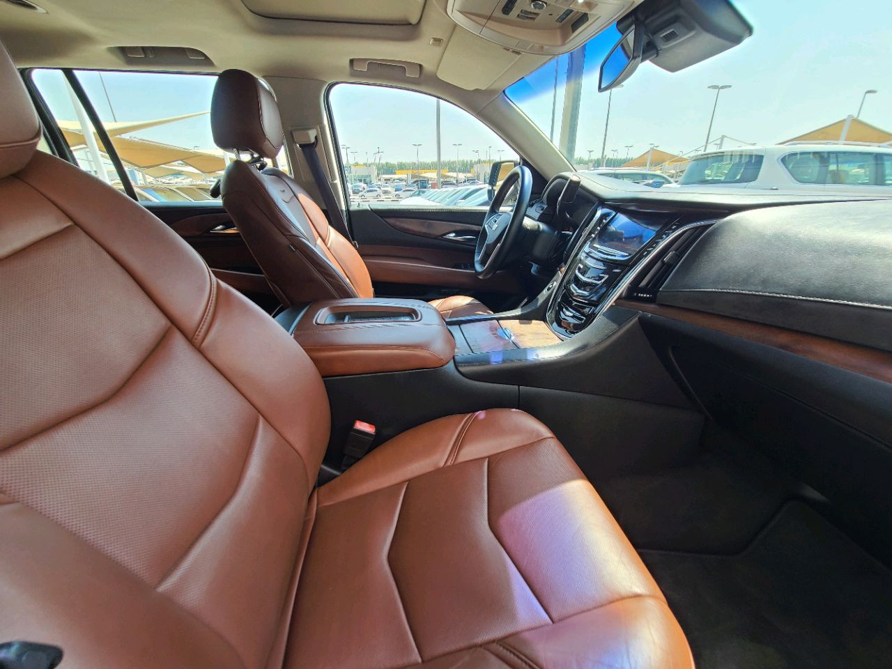 Cadillac Escalade - Image 9