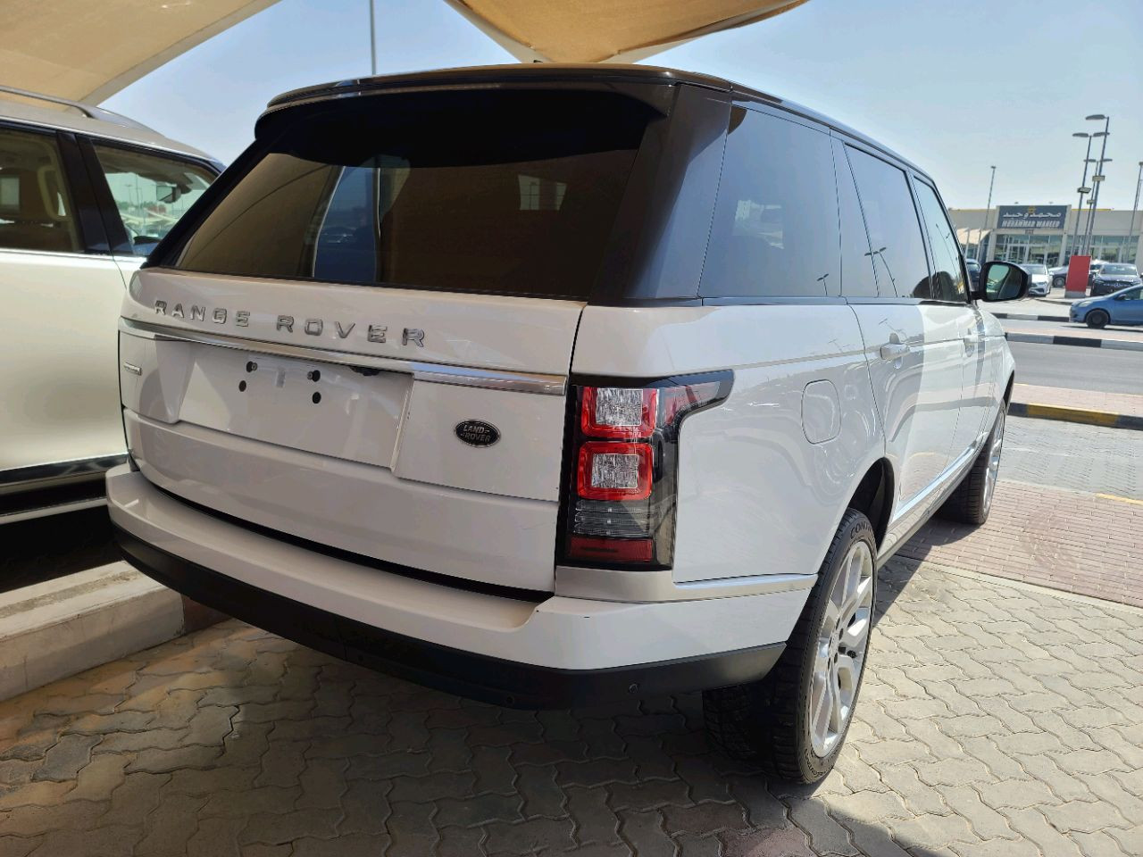 Range Rover Autobiography - Image 2