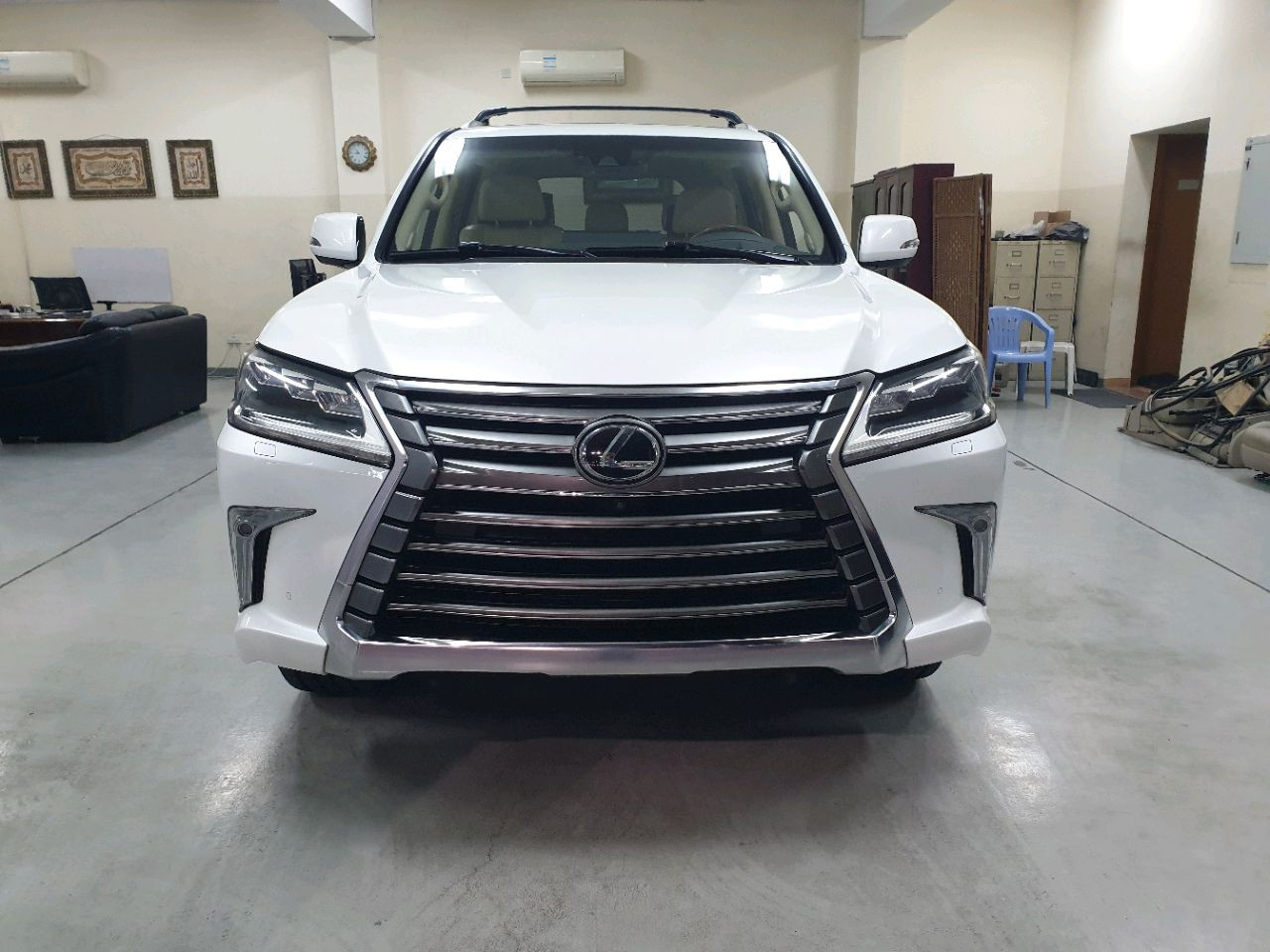 Lexus LX-Series - Image 4