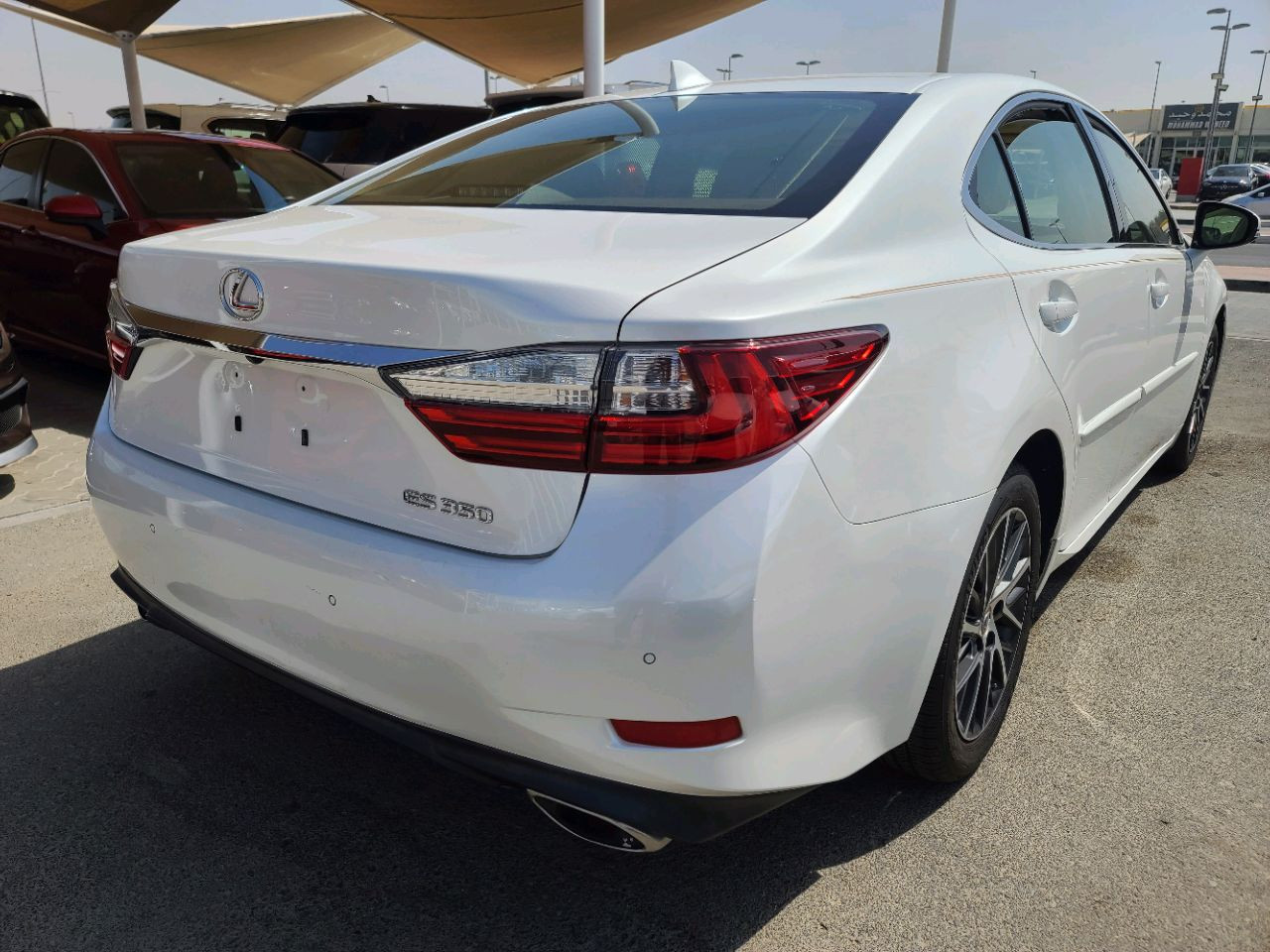 Lexus ES-Series - Image 3