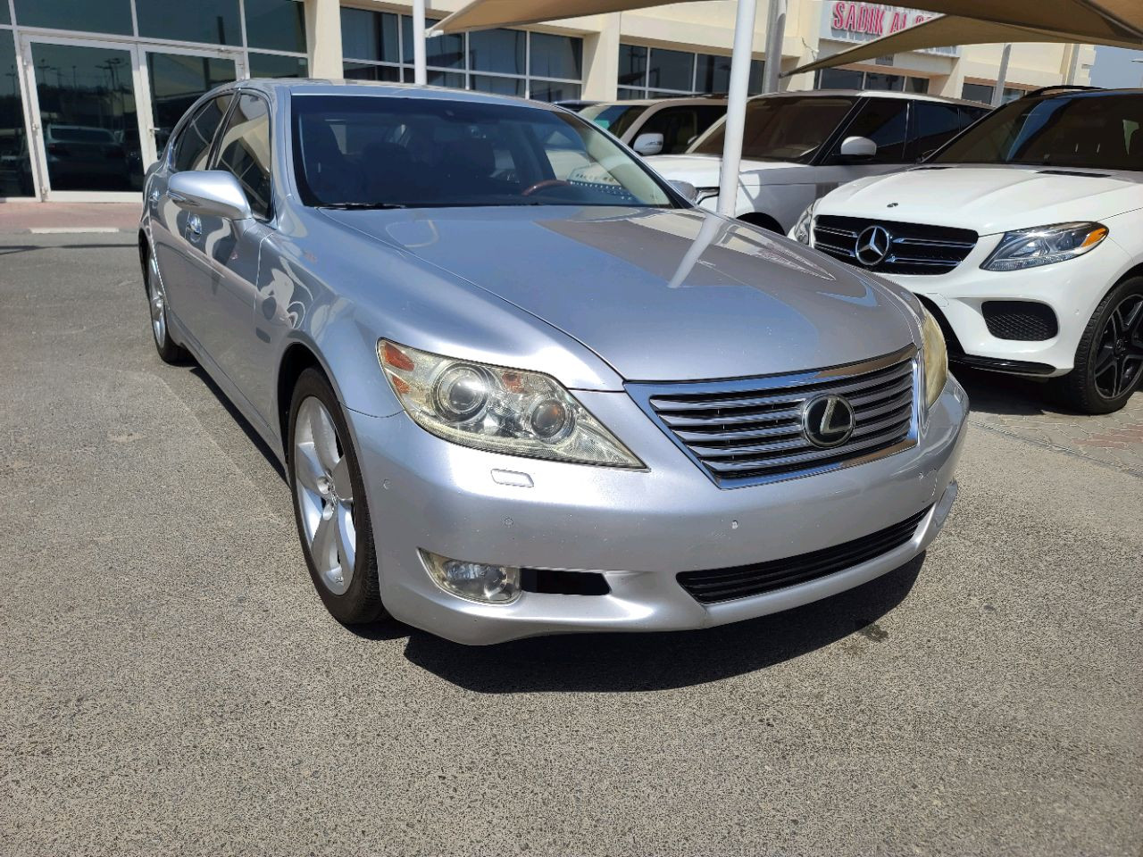 Lexus LS-Series - Image 9