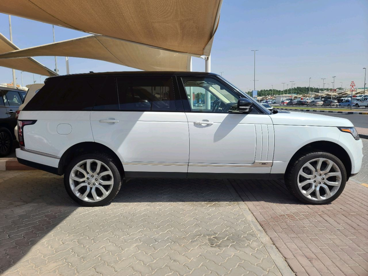 Range Rover Autobiography - Image 8
