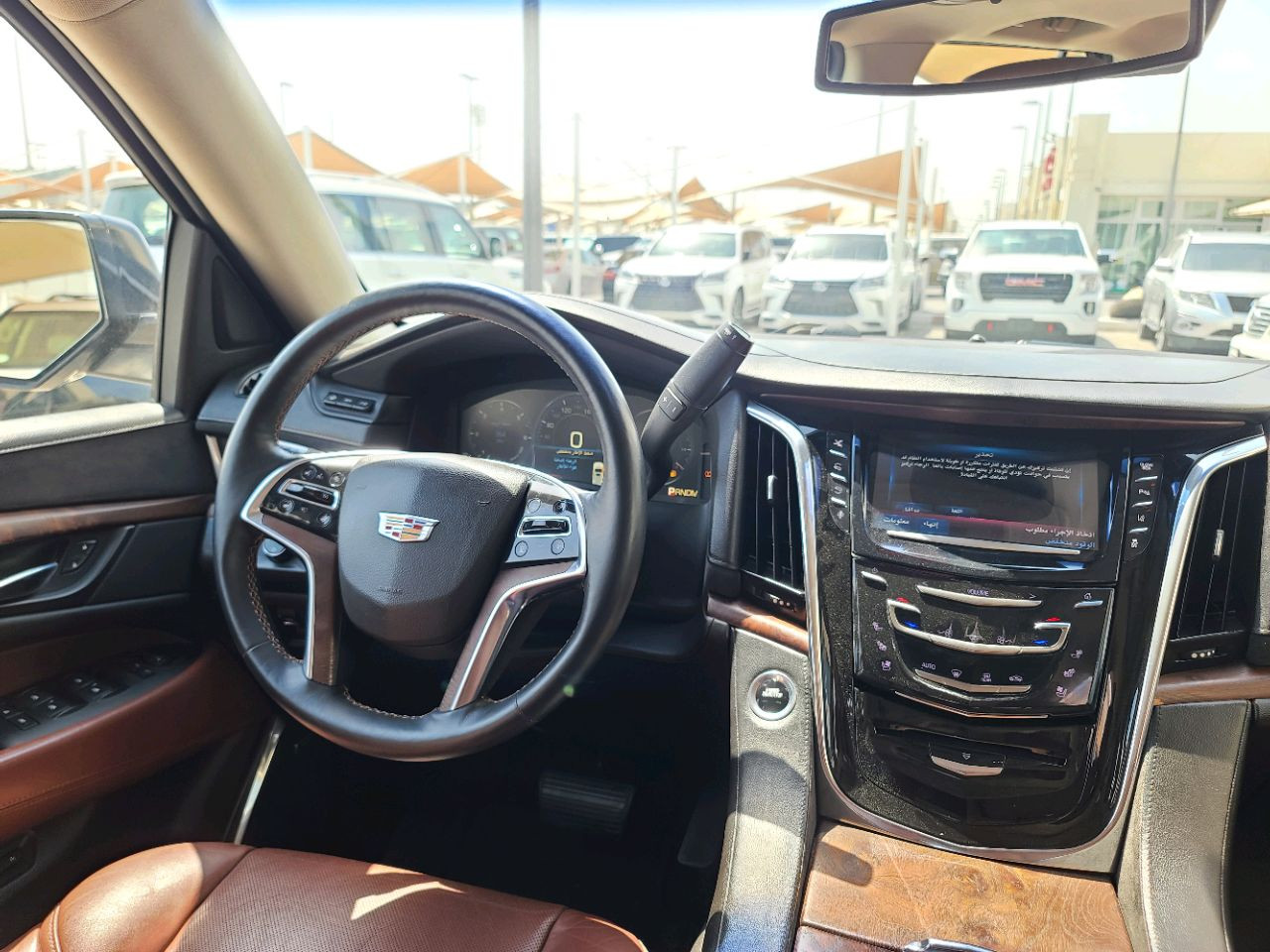 Cadillac Escalade - Image 8
