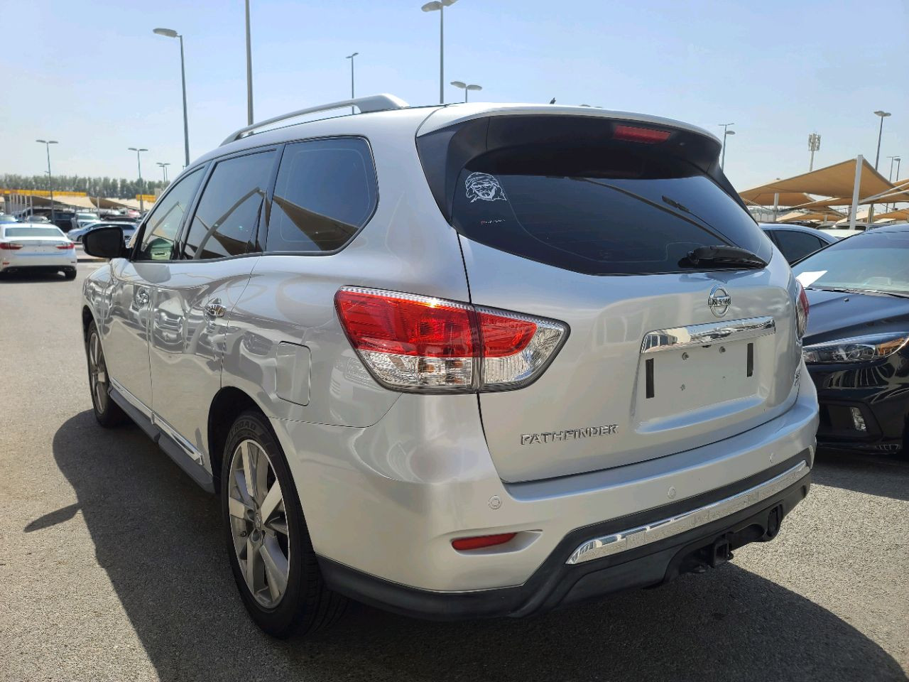 Nissan Pathfinder - Image 10