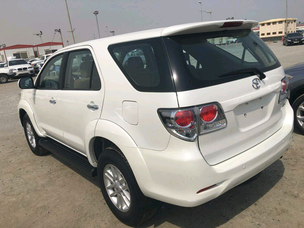 Toyota Fortuner - Image 3