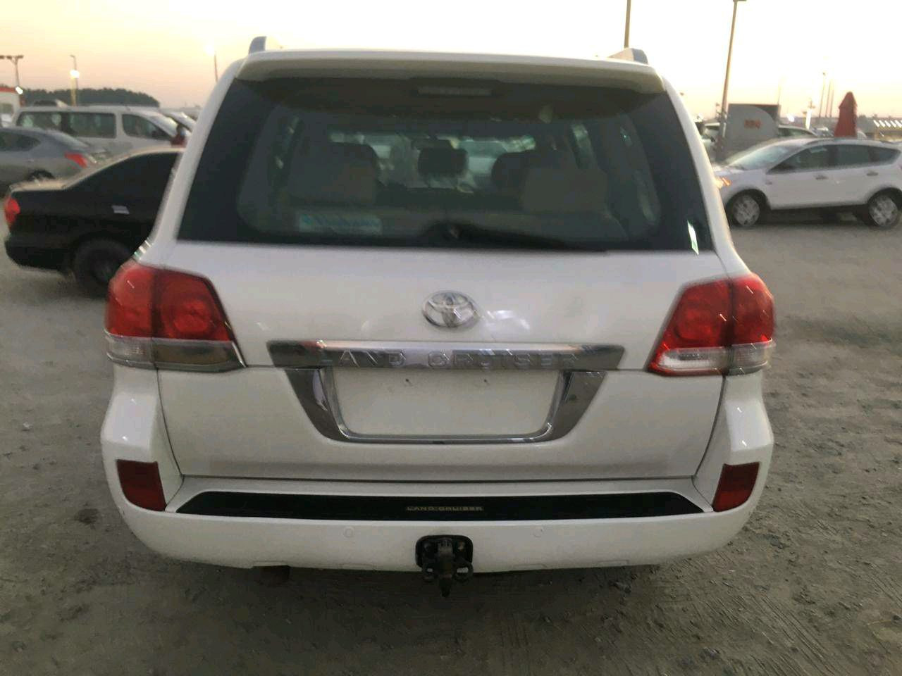 Toyota Land Cruiser - Image 4