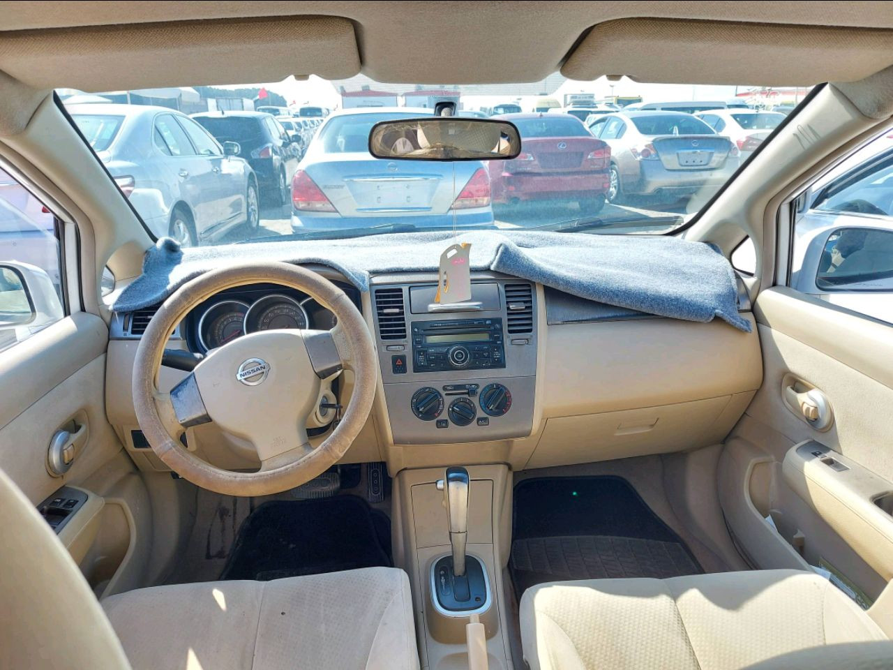 Nissan Tiida - Image 6