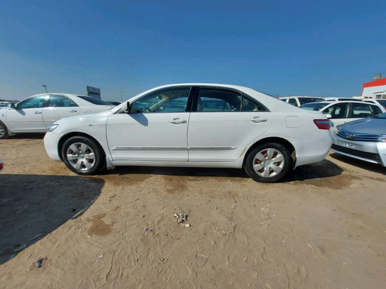 Toyota Camry - Image 4