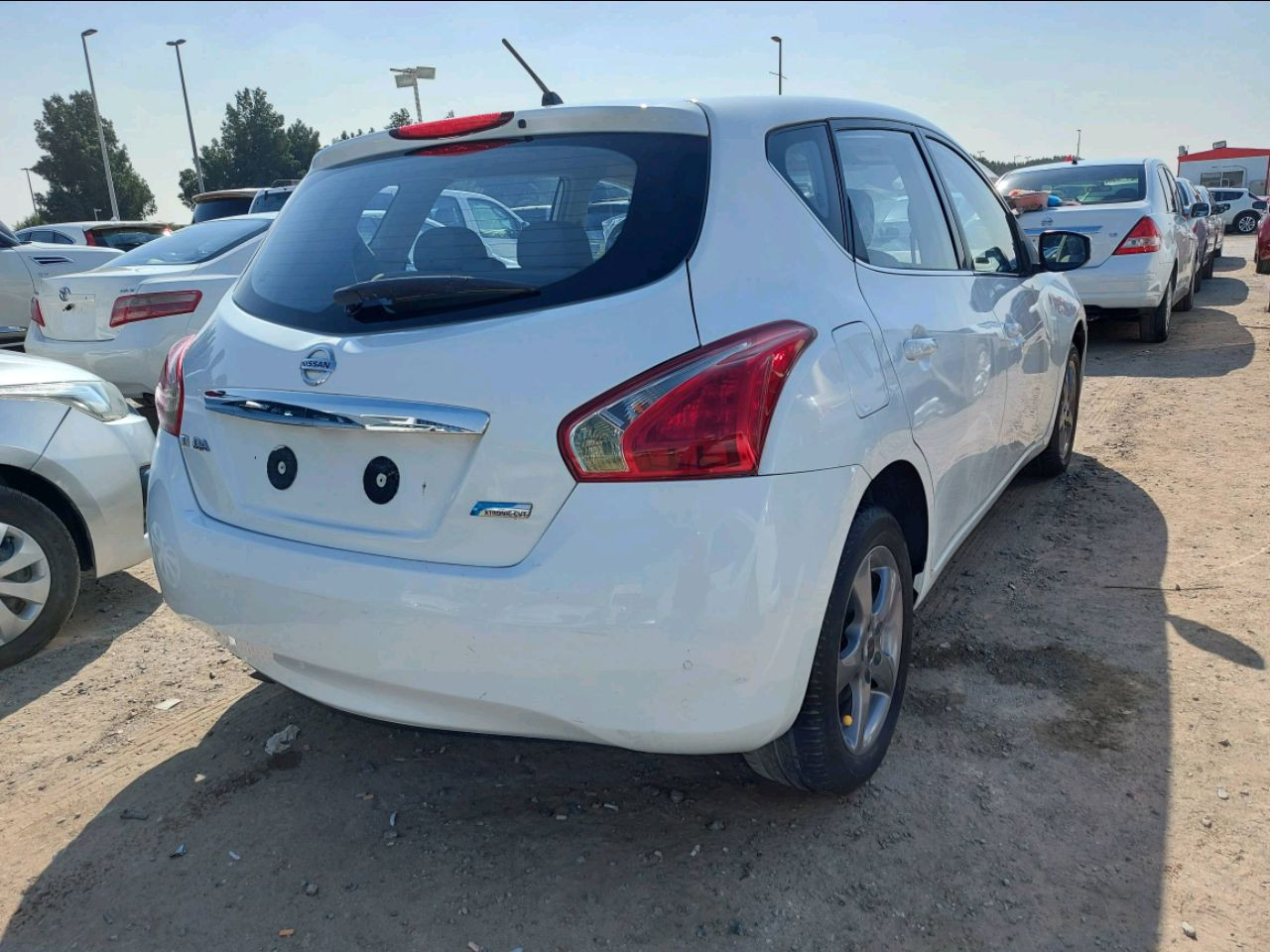 Nissan Tiida - Image 3