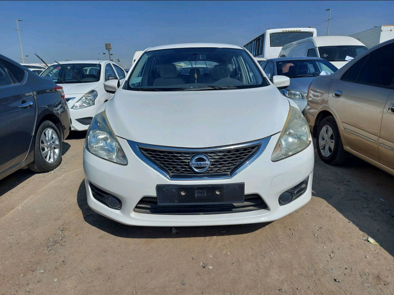 Nissan Tiida - Image 4