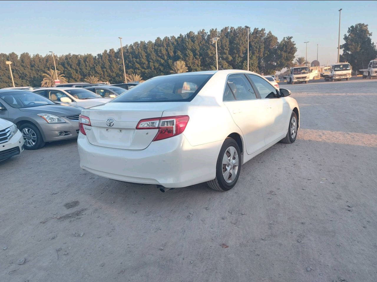 Toyota Camry - Image 4