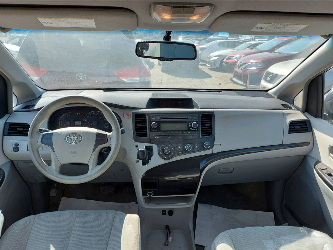 Toyota Sienna - Image 6