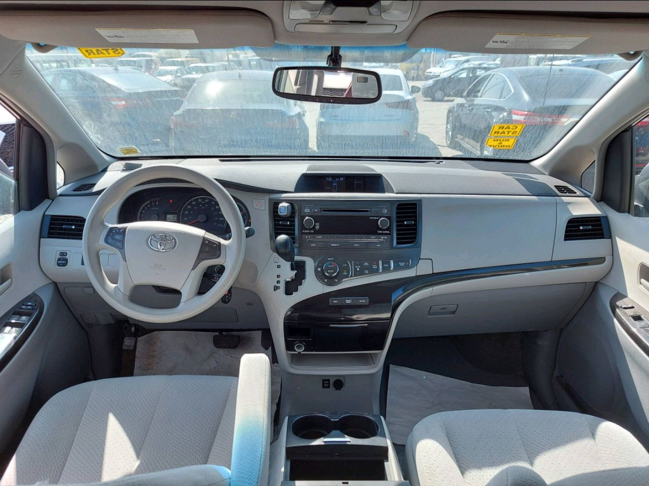 Toyota Sienna - Image 6