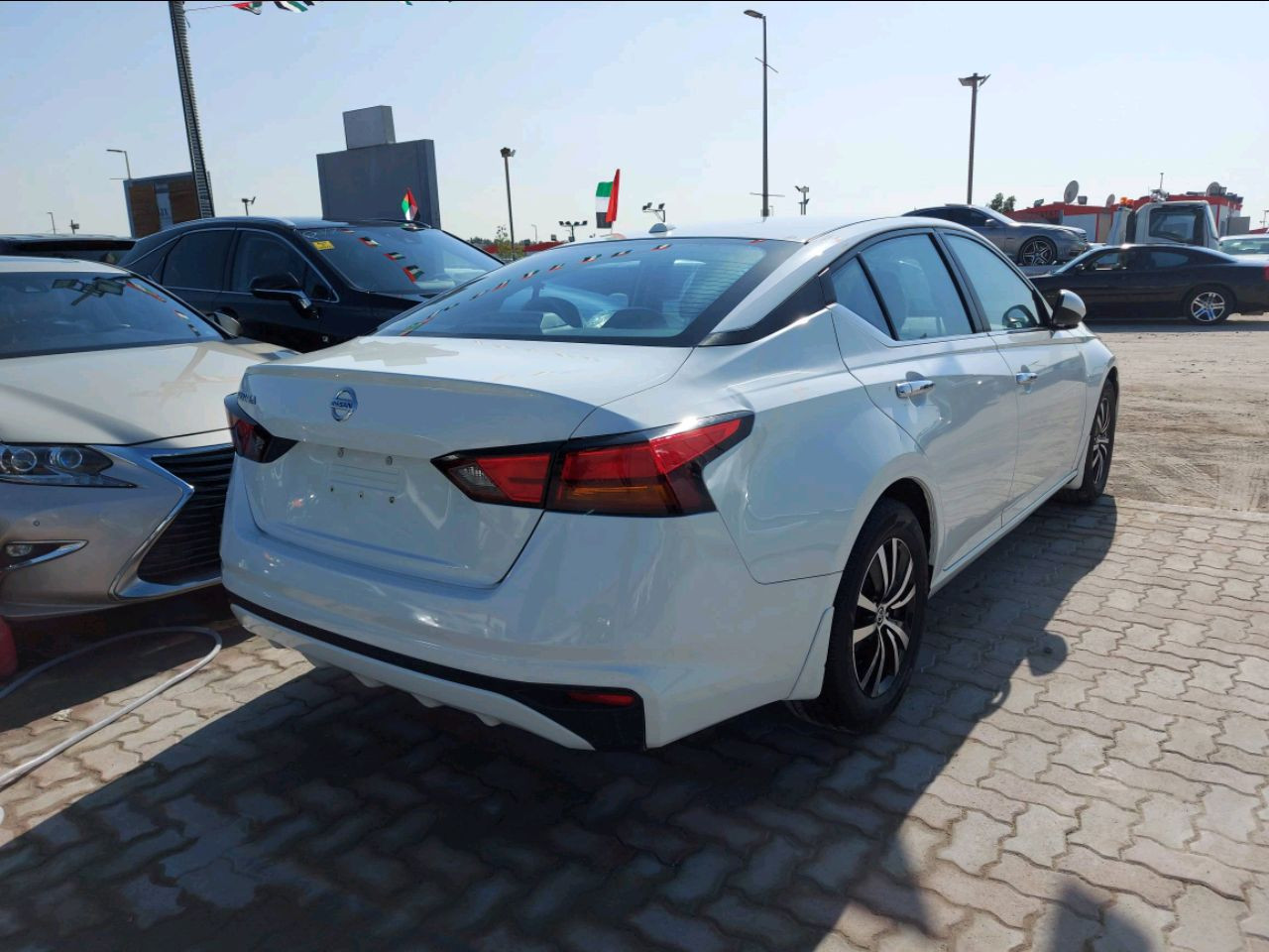 Nissan Altima - Image 5