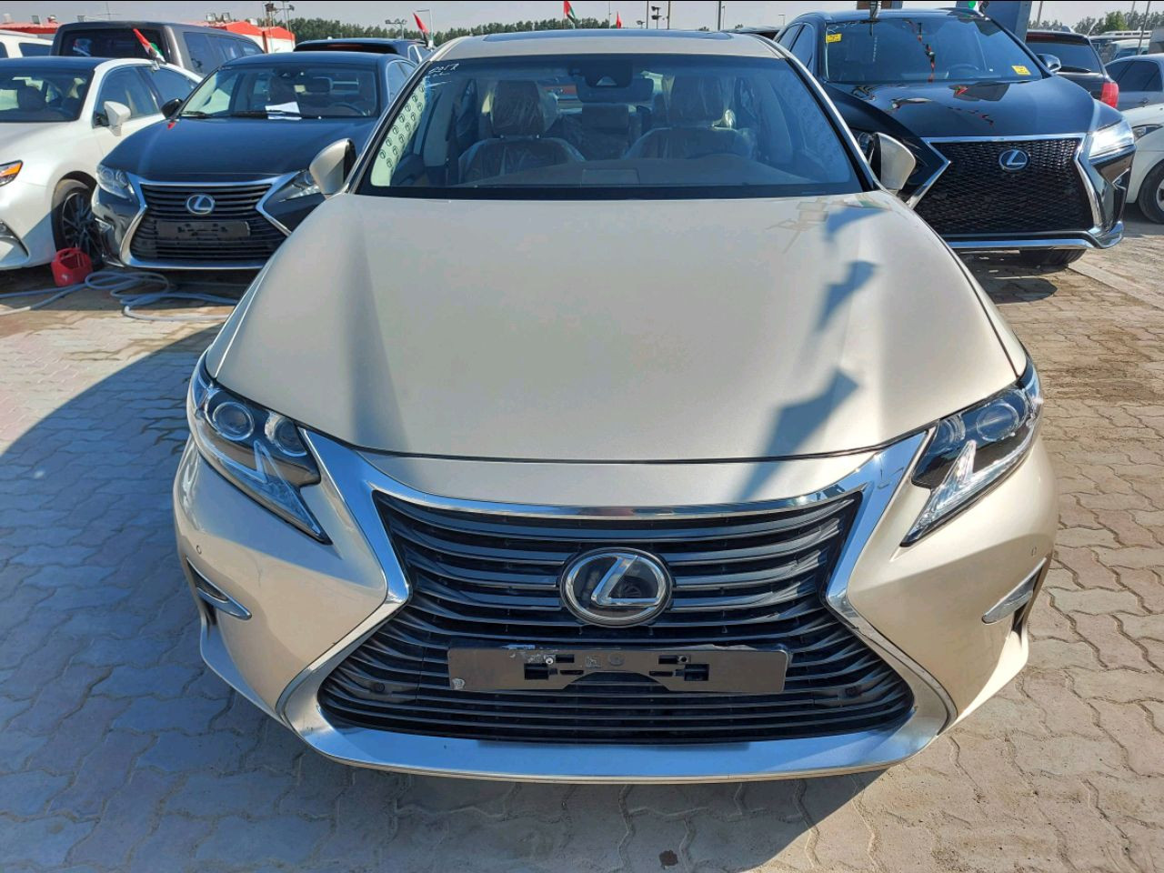 Lexus ES-Series - Image 5