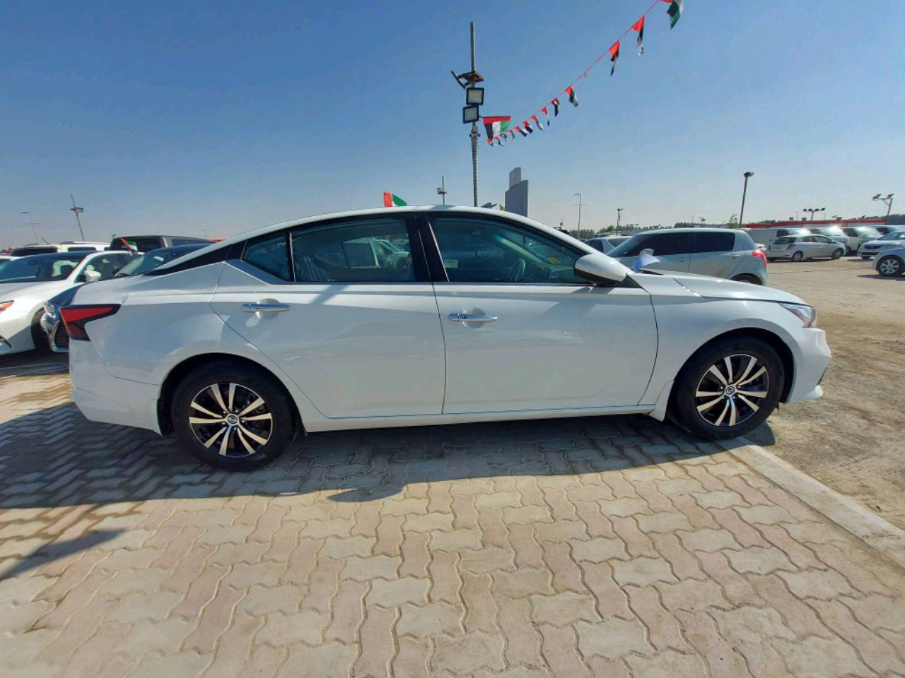 Nissan Altima - Image 6