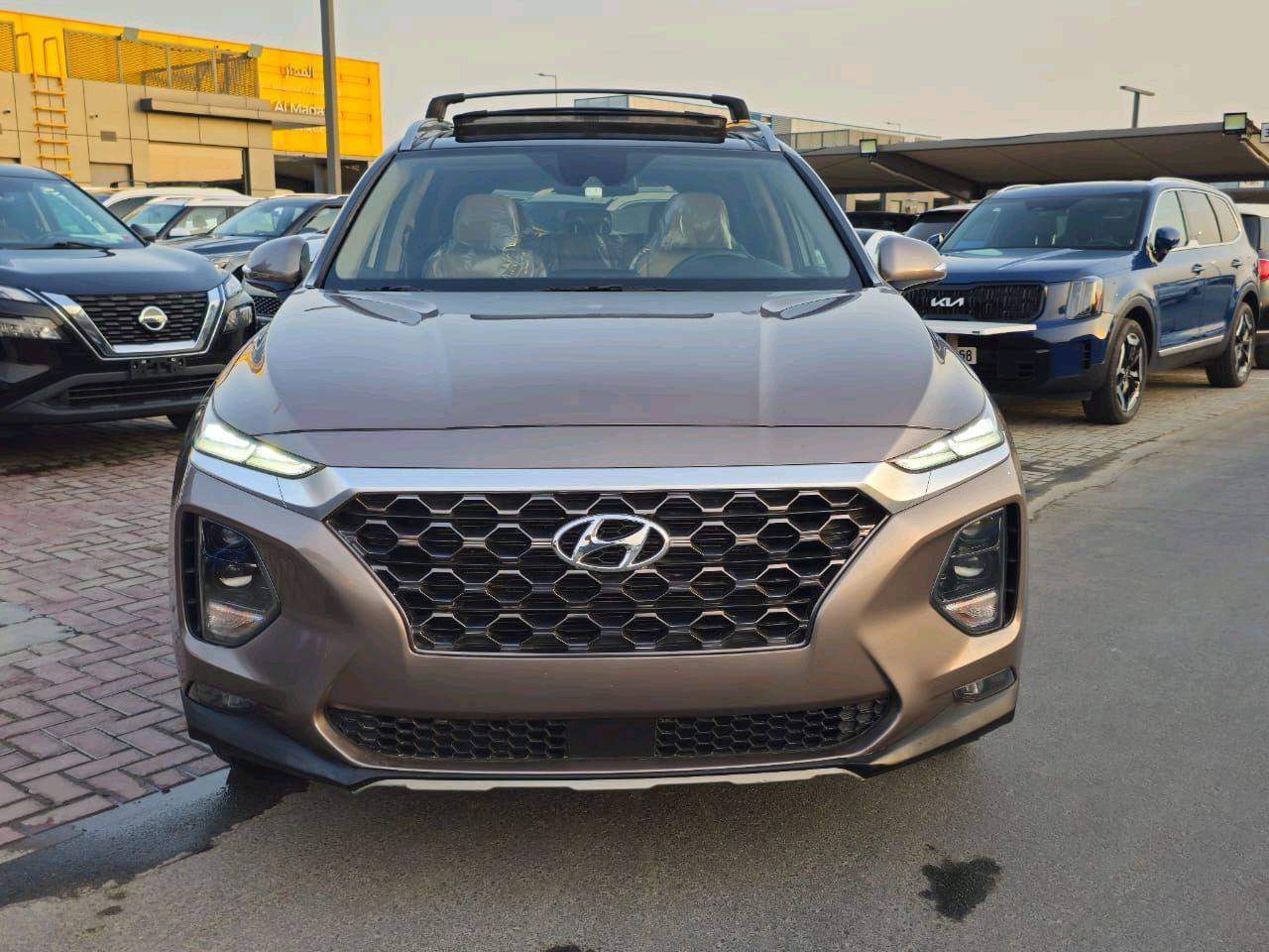Hyundai Santa Fe - Image 12