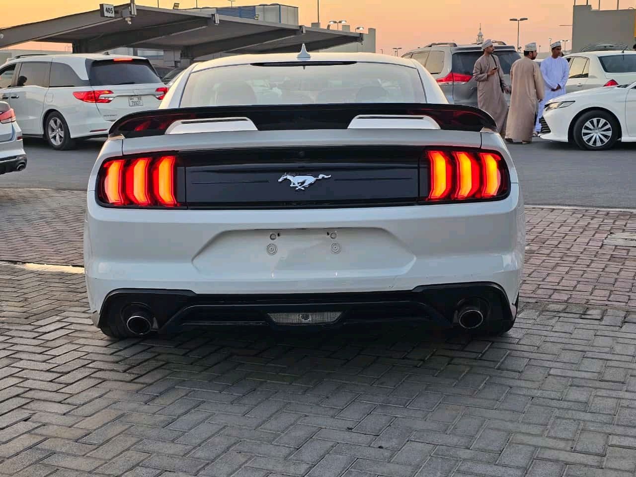 Ford Mustang - Image 11