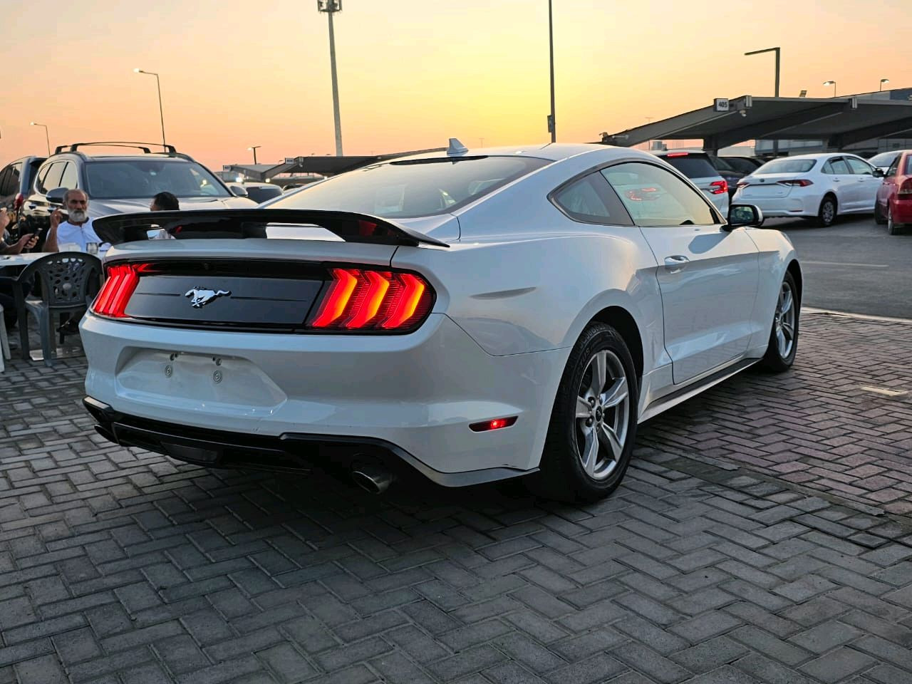 Ford Mustang - Image 3