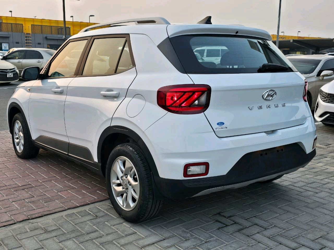 Hyundai VENUE - Image 7