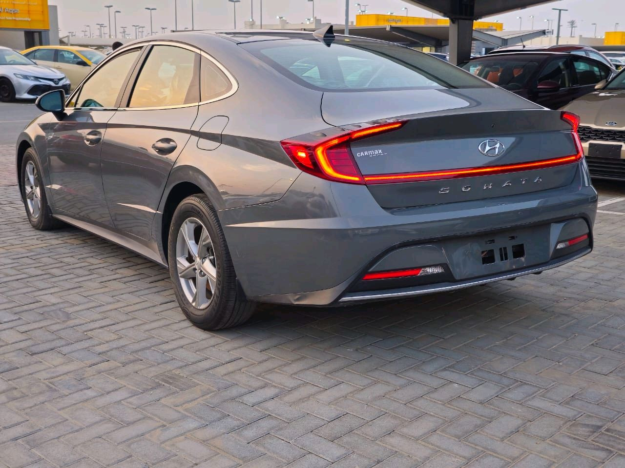 Hyundai Sonata - Image 10
