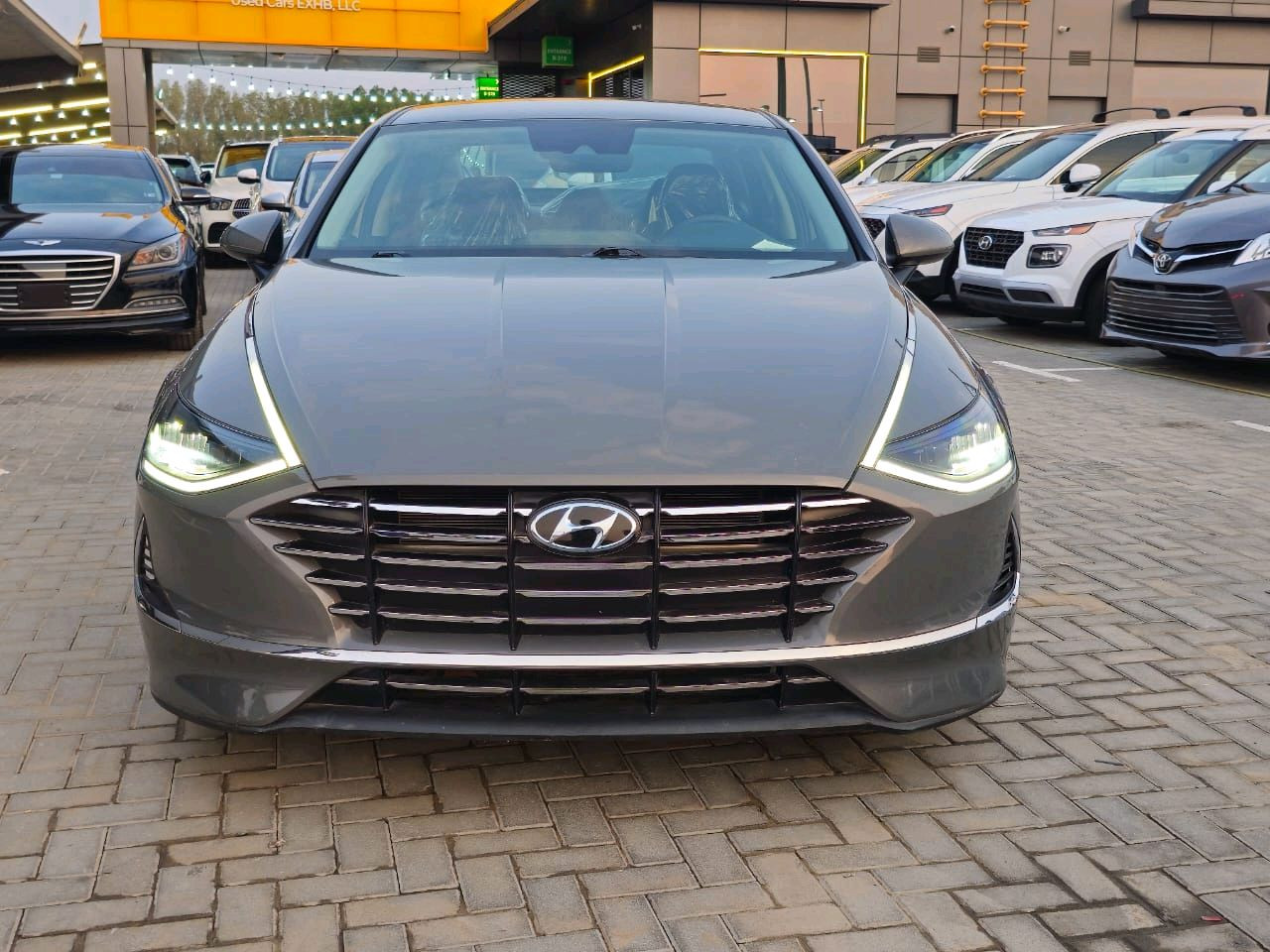 Hyundai Sonata - Image 11